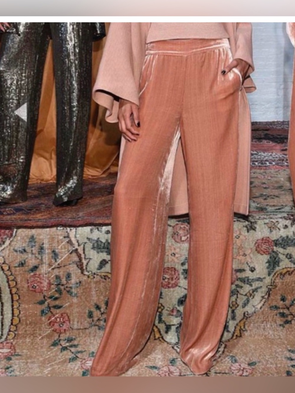 Alice + Olivia Racquel Wide-leg Velvet Pants M